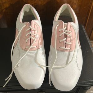 Foot Joy Lopro golf shoes